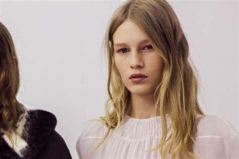 14 year old girl opening for dior|Meet the Israeli teen who opened the Dior couture show.